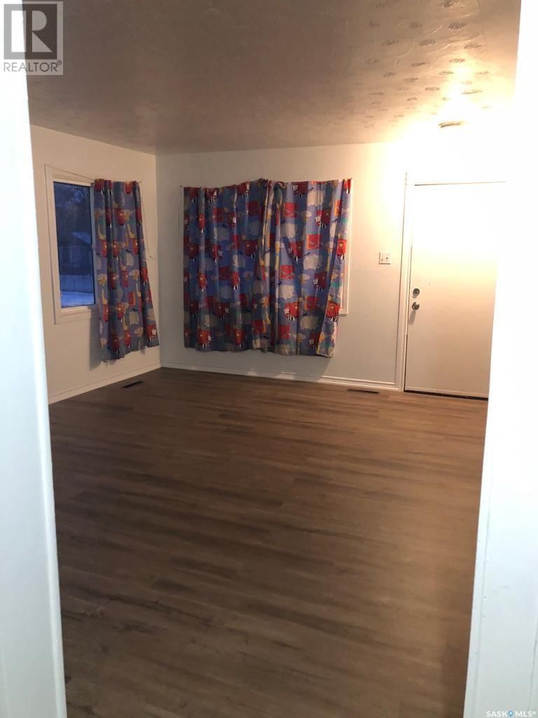 128 S Avenue S Saskatoon, Saskatchewan