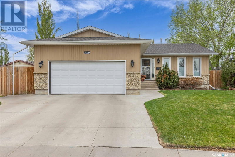 319 Armstrong Way Saskatoon, Saskatchewan