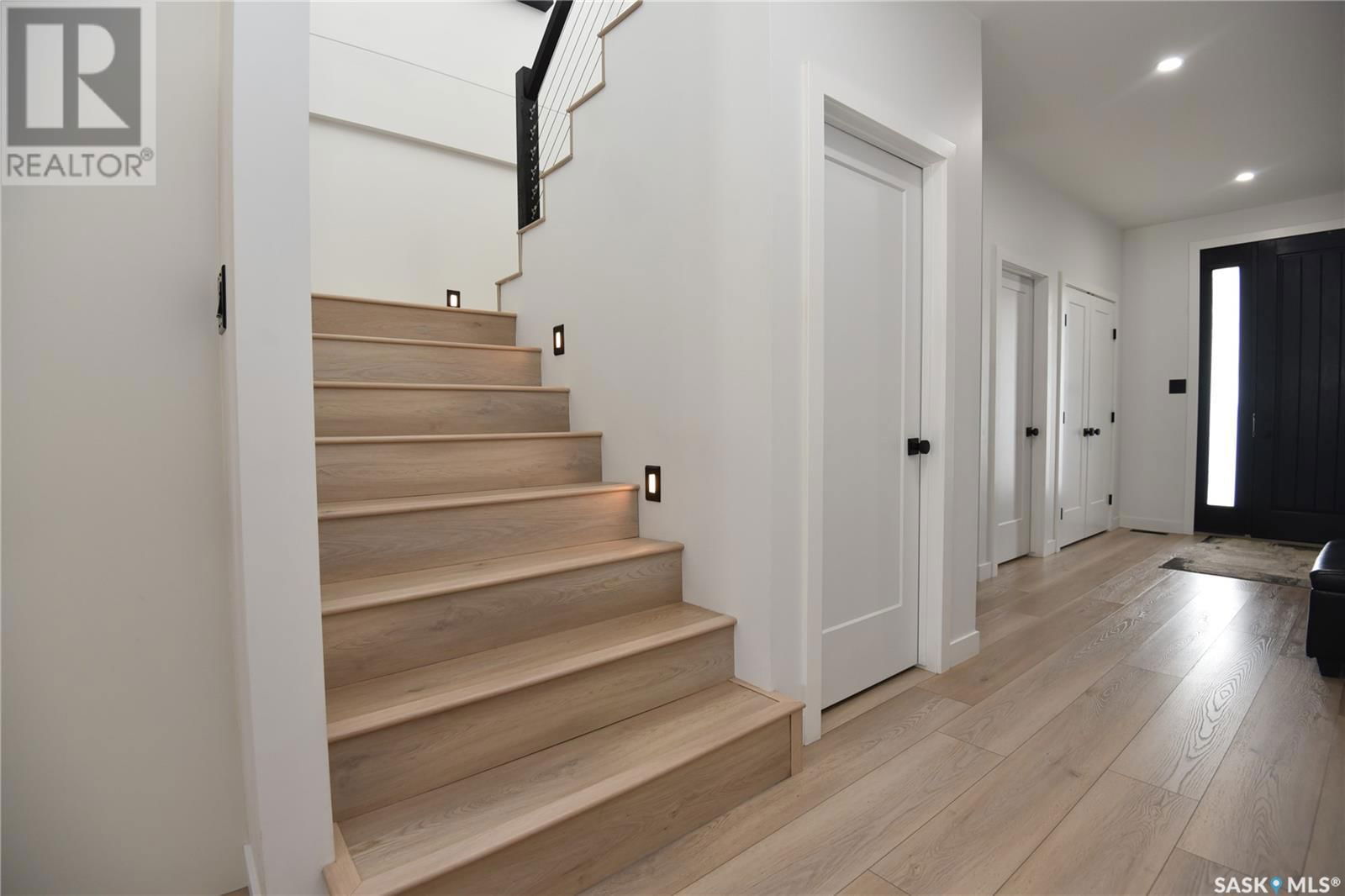 302 COVENTRY CRESCENT Image 25