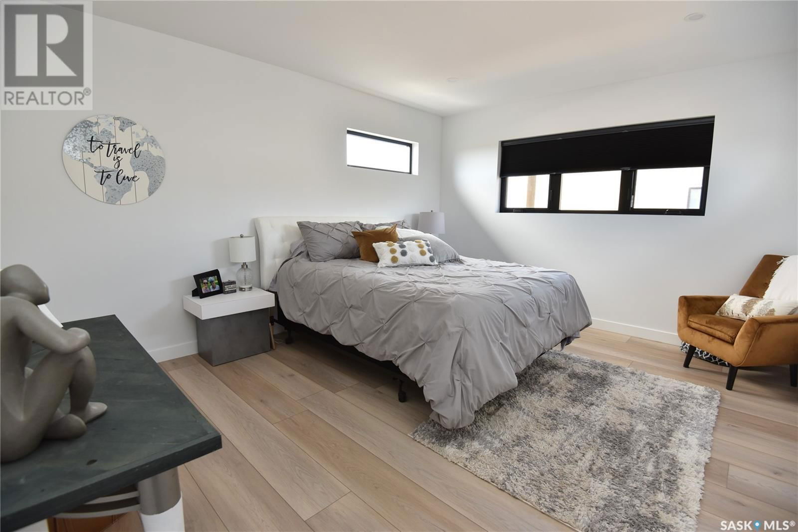 302 COVENTRY CRESCENT Image 35