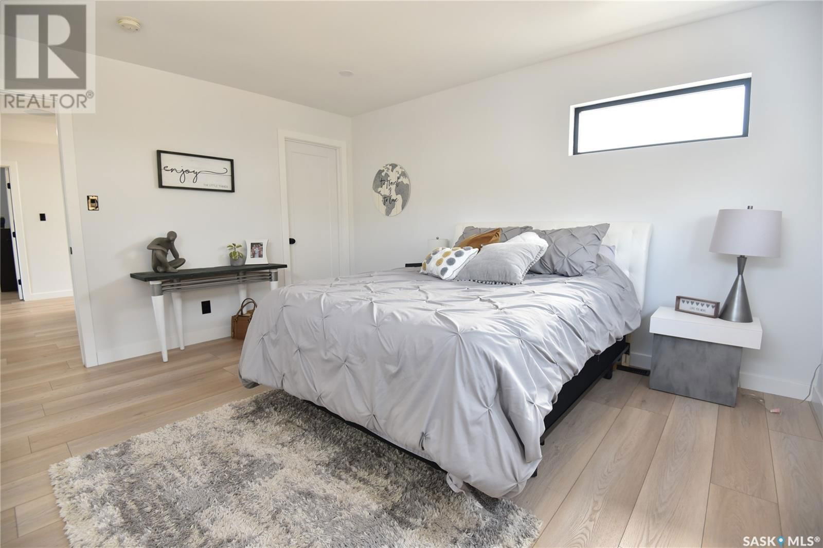 302 COVENTRY CRESCENT Image 36