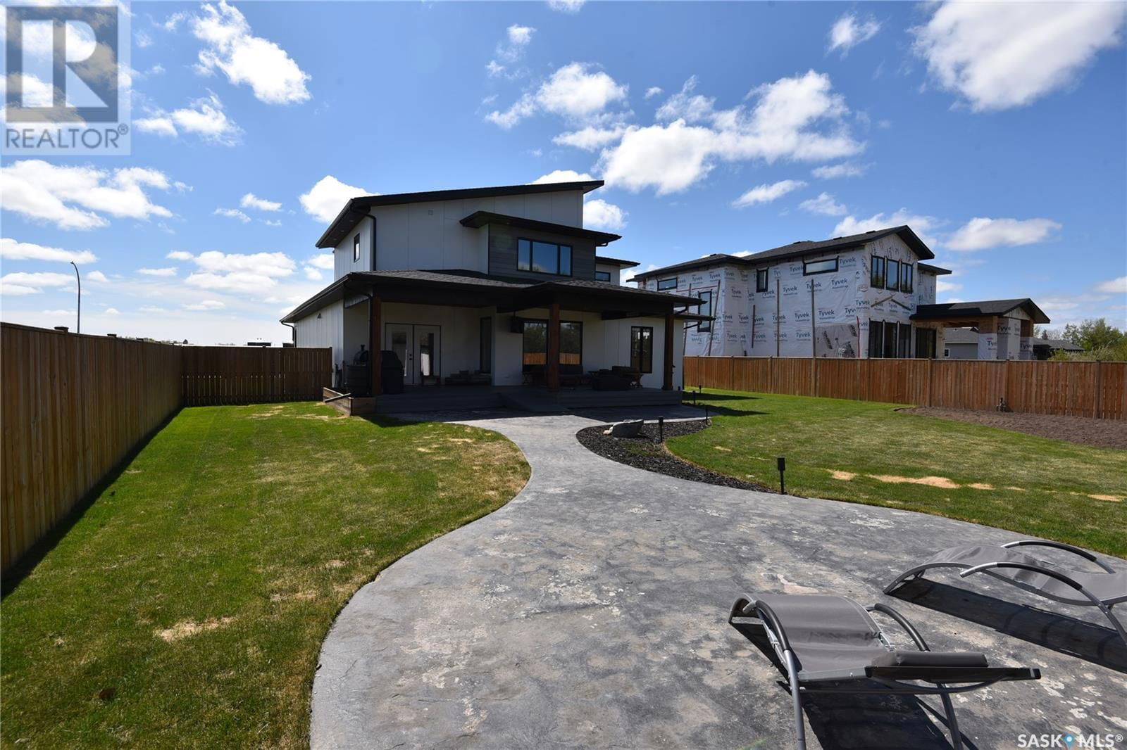 302 COVENTRY CRESCENT Image 45