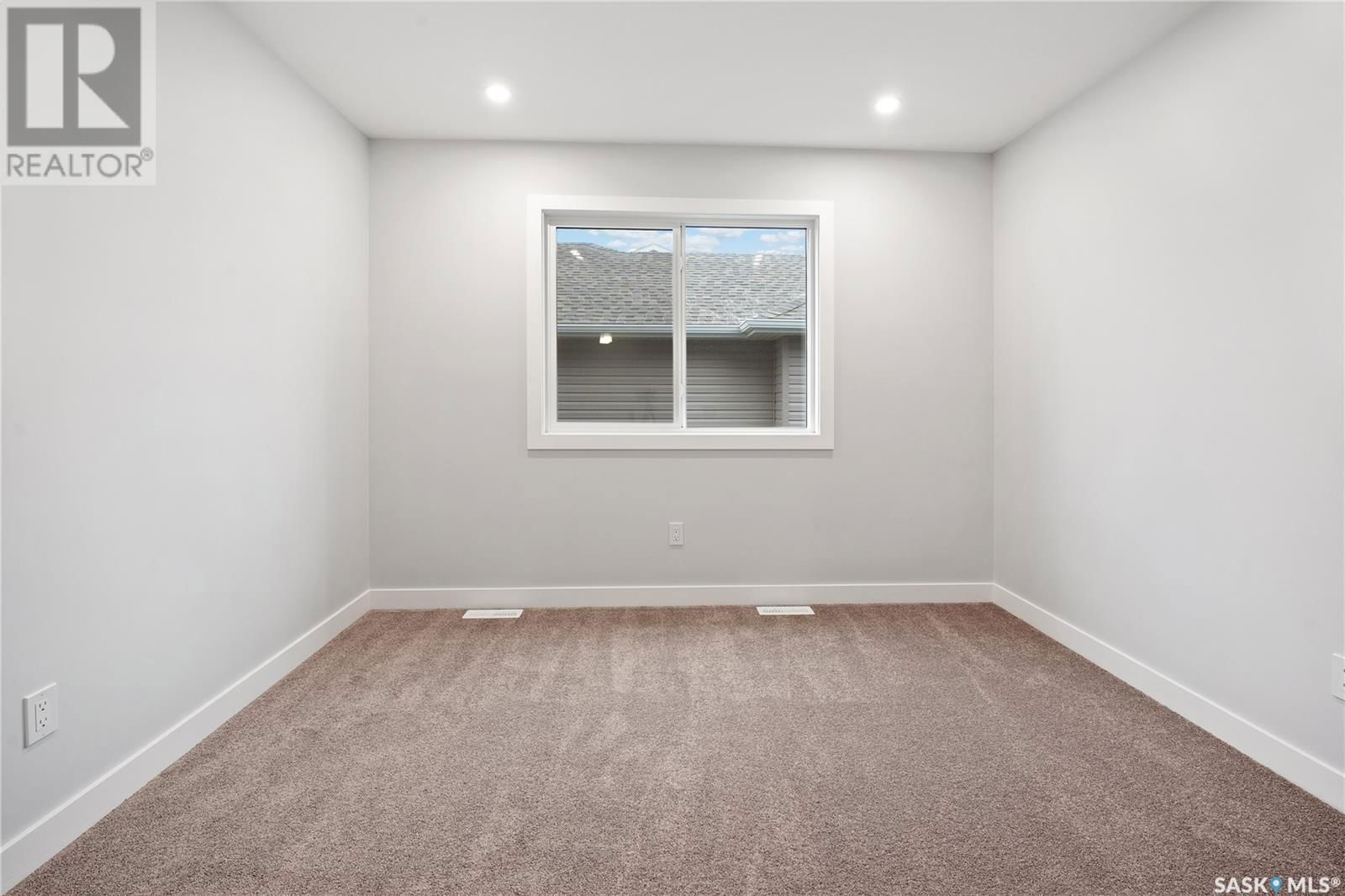 218 ANTONINI COURT Image 12
