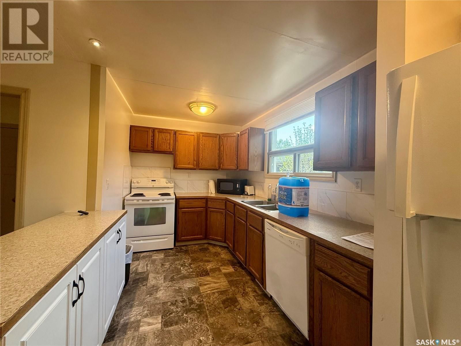 17 Merritt Crescent Regina, Saskatchewan