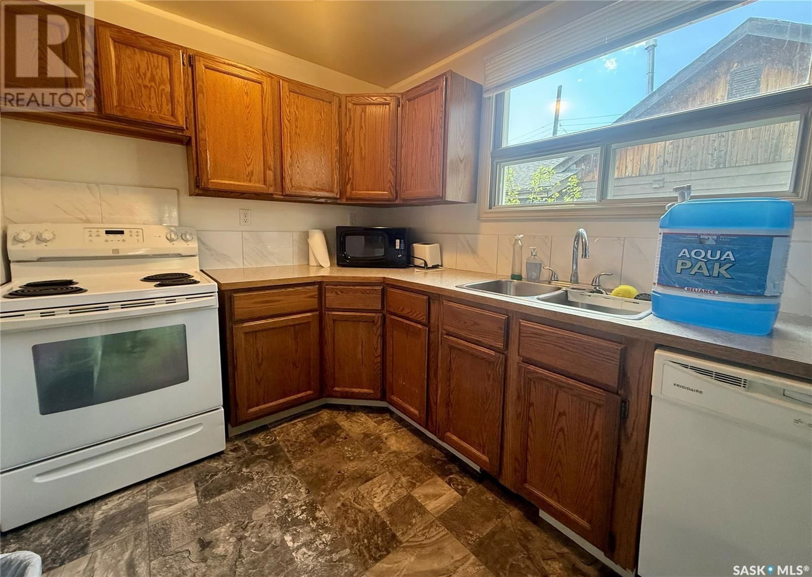 17 Merritt Crescent Regina, Saskatchewan