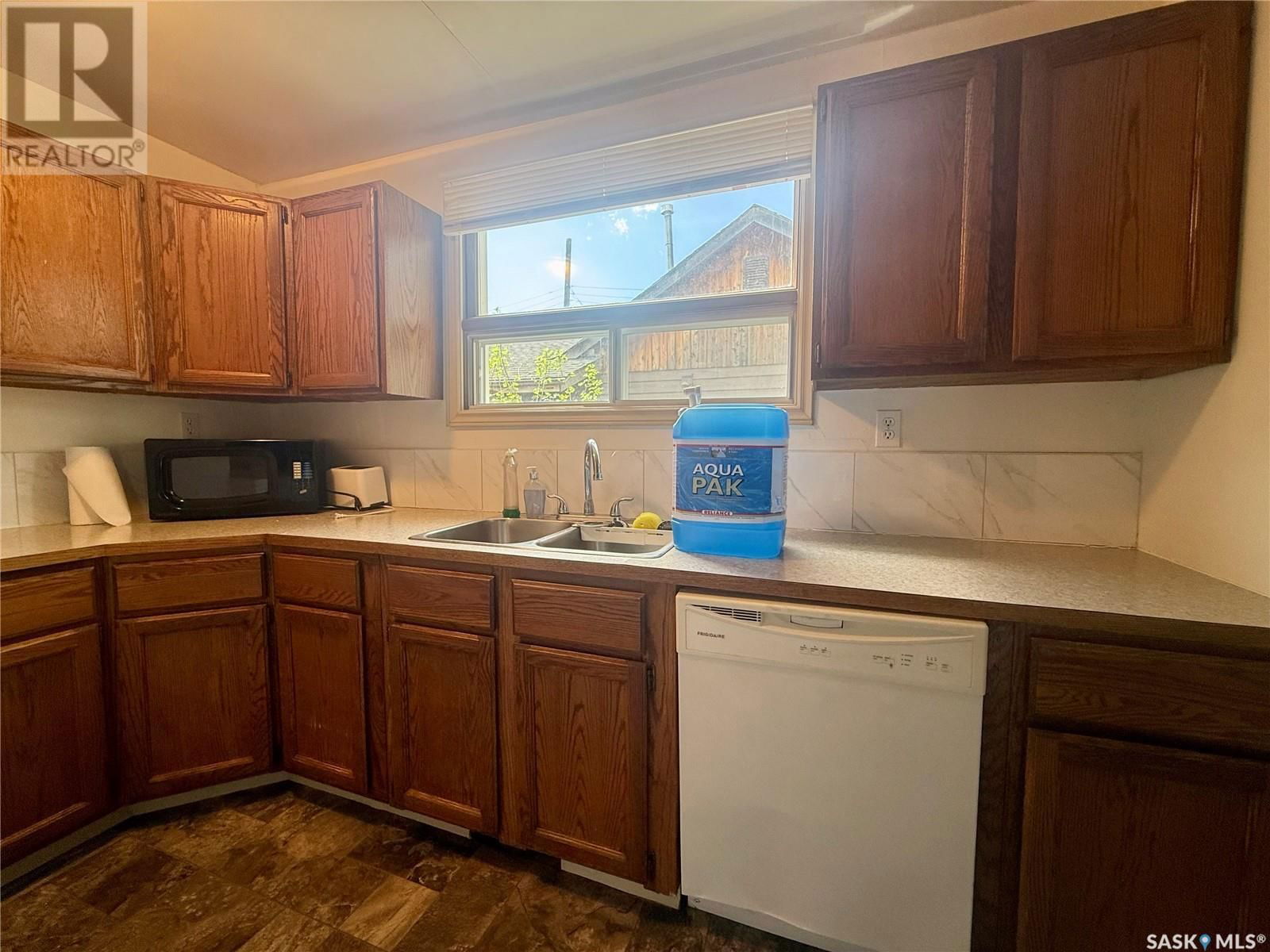 17 Merritt Crescent Regina, Saskatchewan