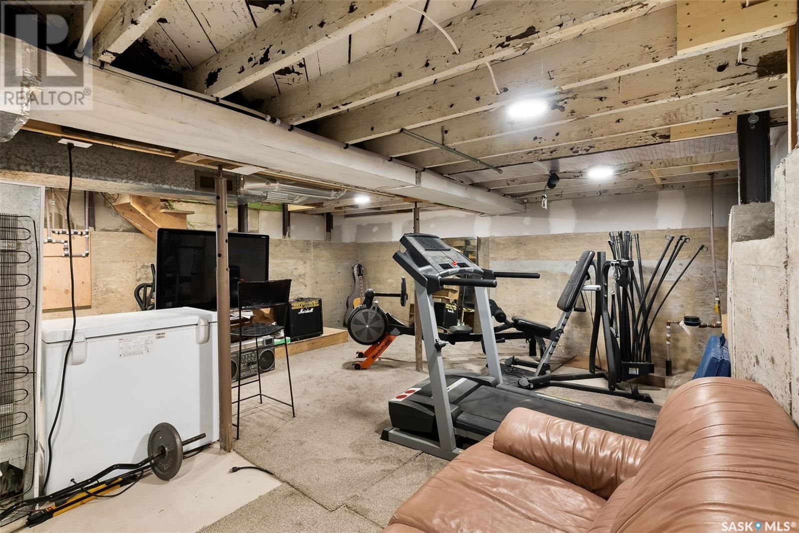 2227 Rae Street Regina, Saskatchewan