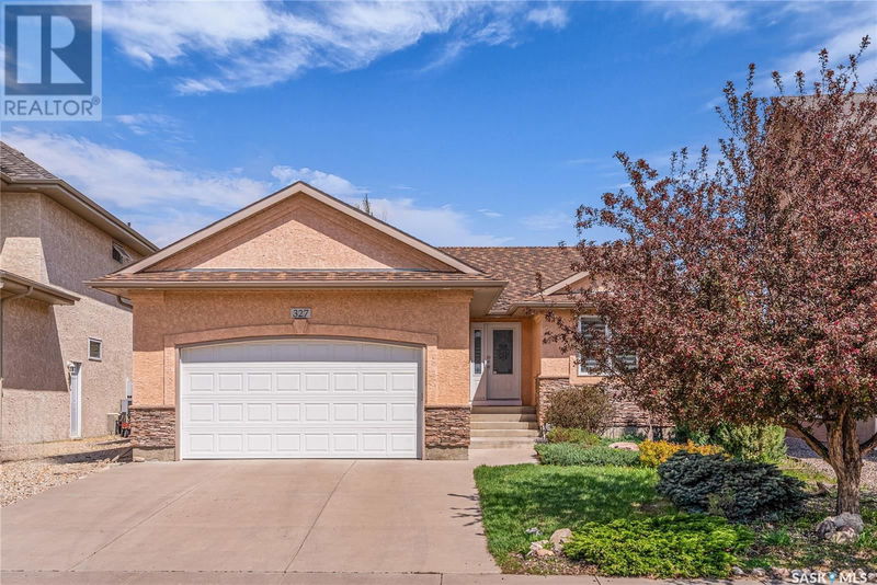 327 Bolton Way Saskatoon, Saskatchewan