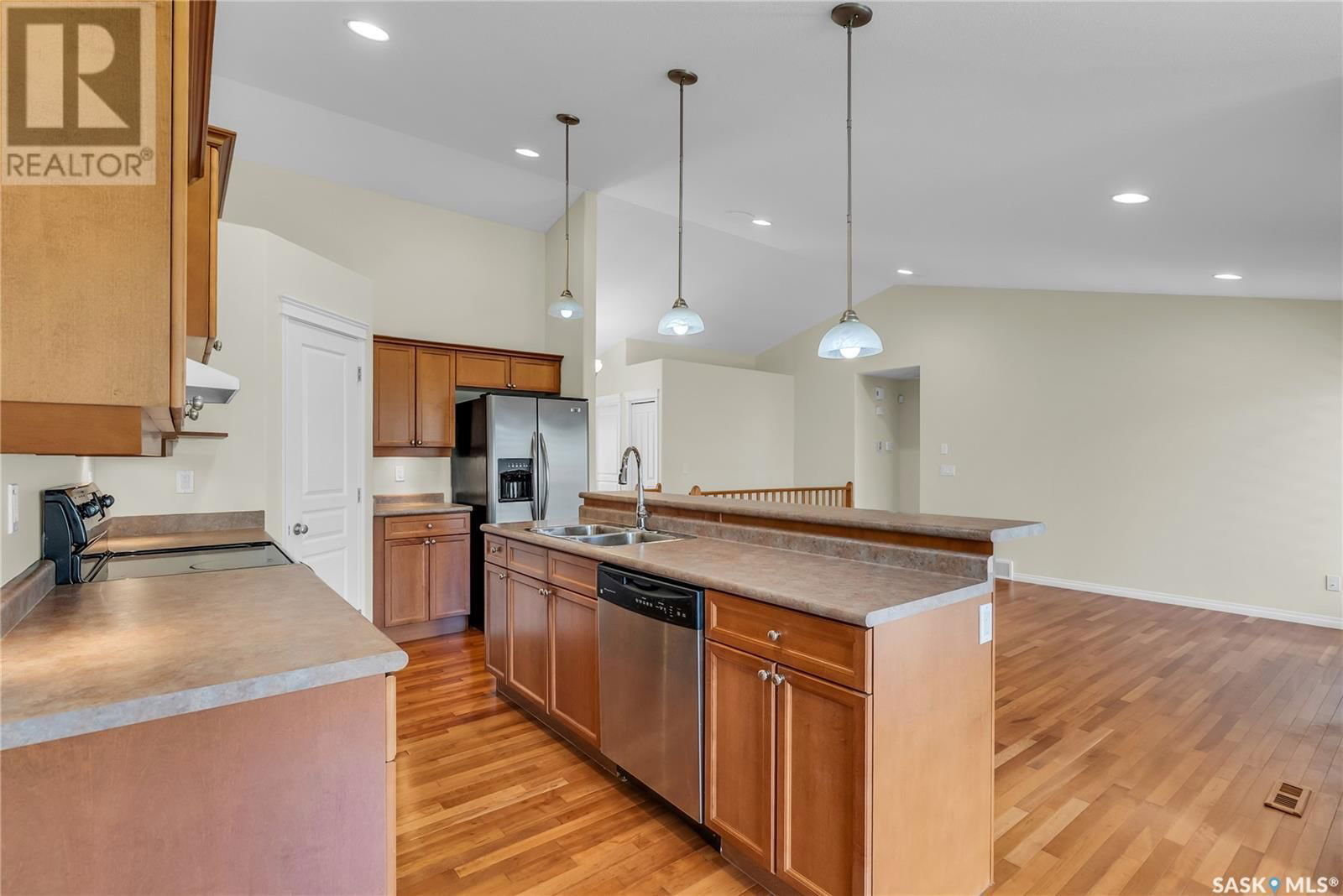 327 Bolton Way Saskatoon, Saskatchewan