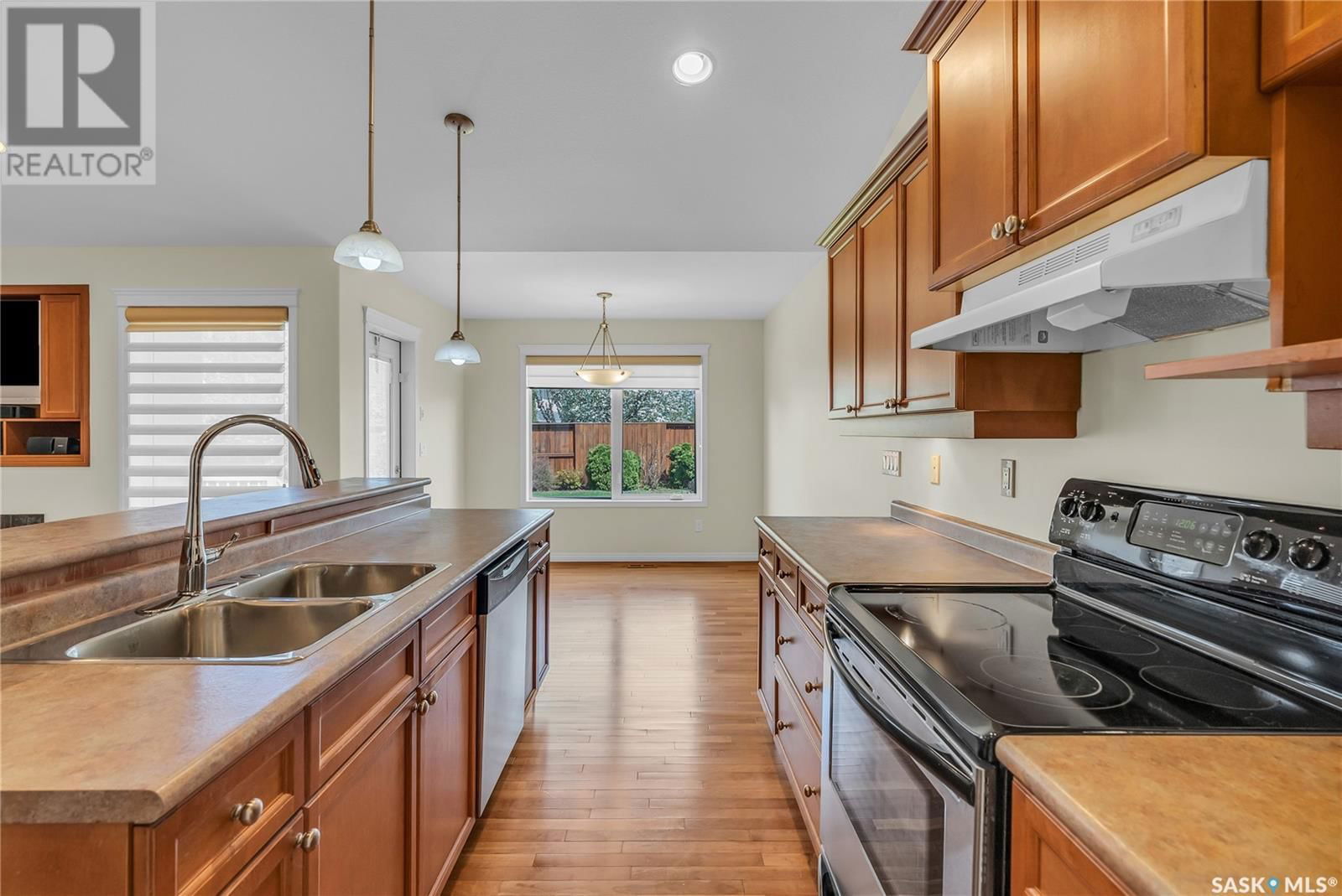 327 Bolton Way Saskatoon, Saskatchewan