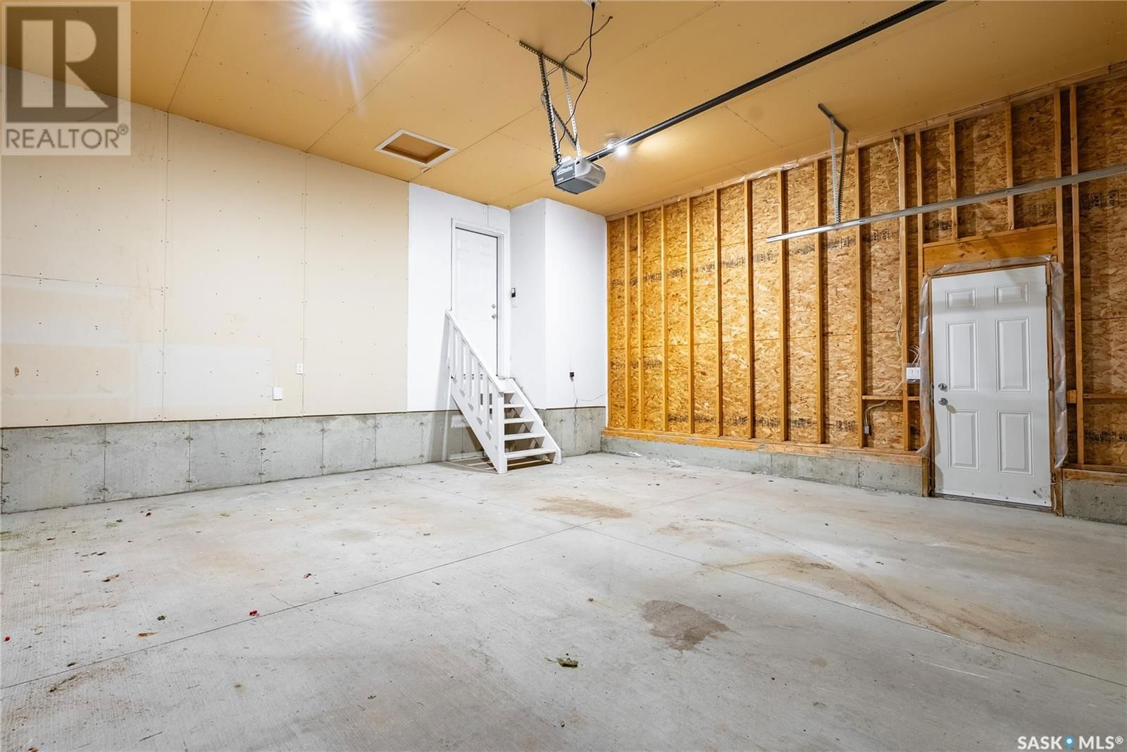 327 Bolton Way Saskatoon, Saskatchewan