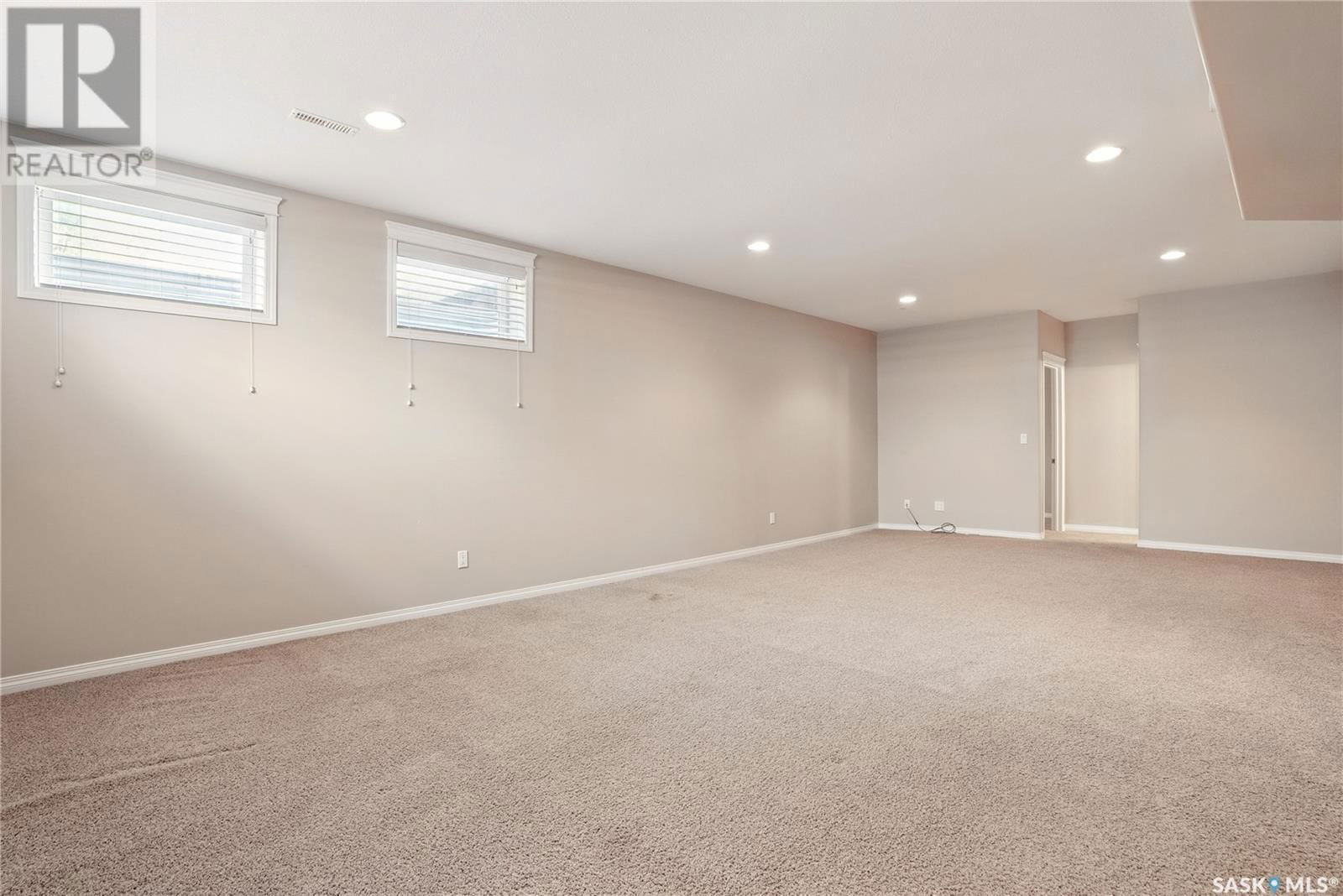 327 Bolton Way Saskatoon, Saskatchewan