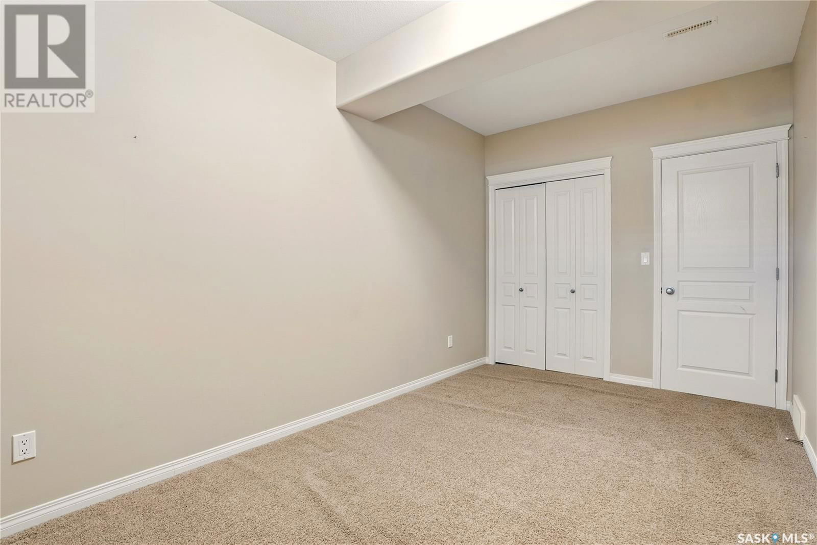 327 Bolton Way Saskatoon, Saskatchewan