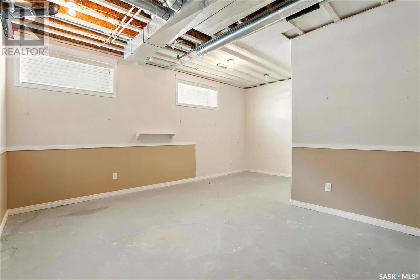 327 Bolton Way Saskatoon, Saskatchewan