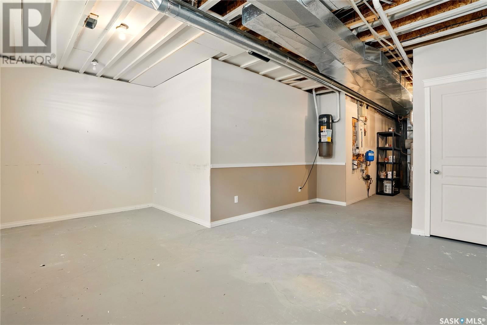 327 Bolton Way Saskatoon, Saskatchewan