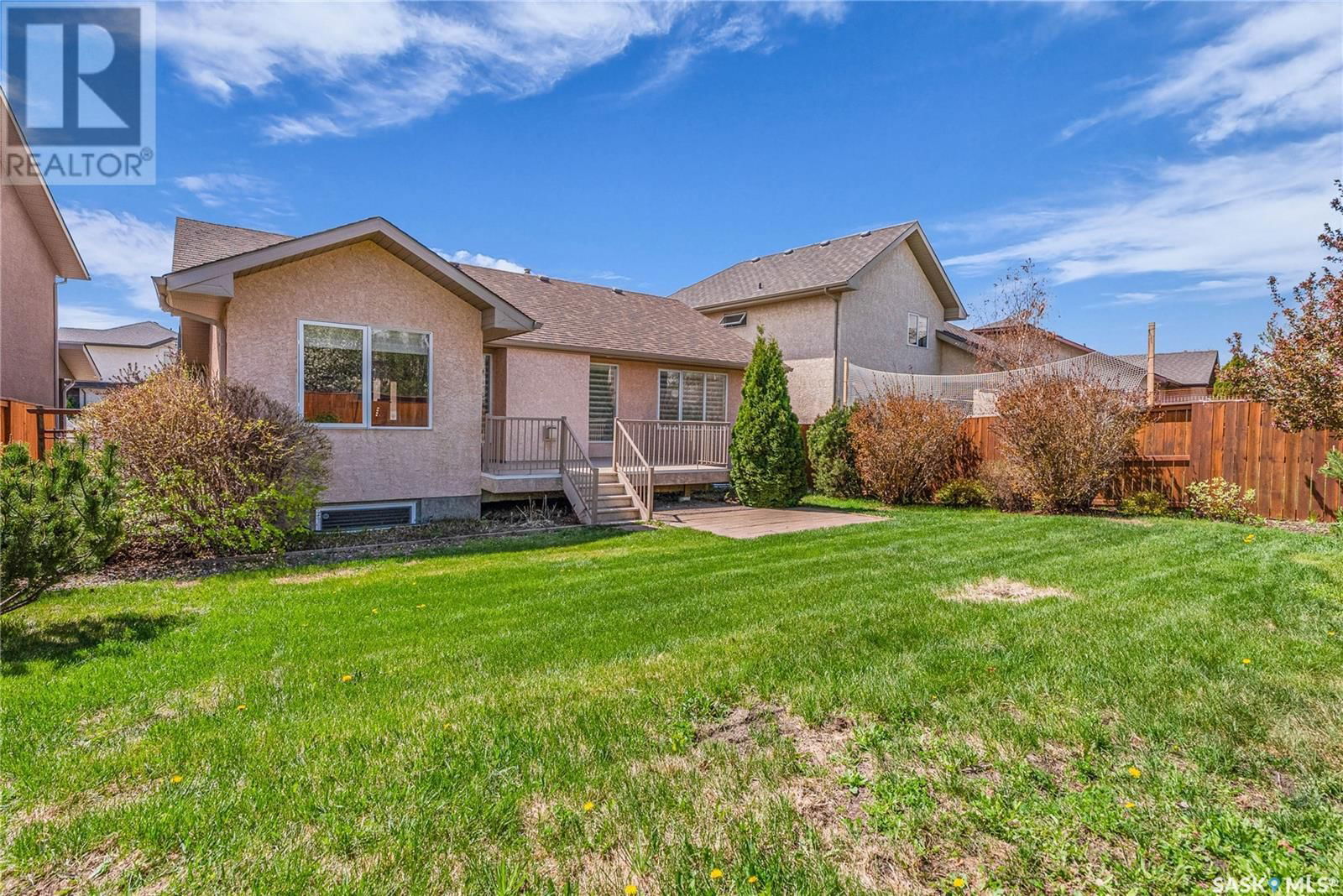 327 Bolton Way Saskatoon, Saskatchewan