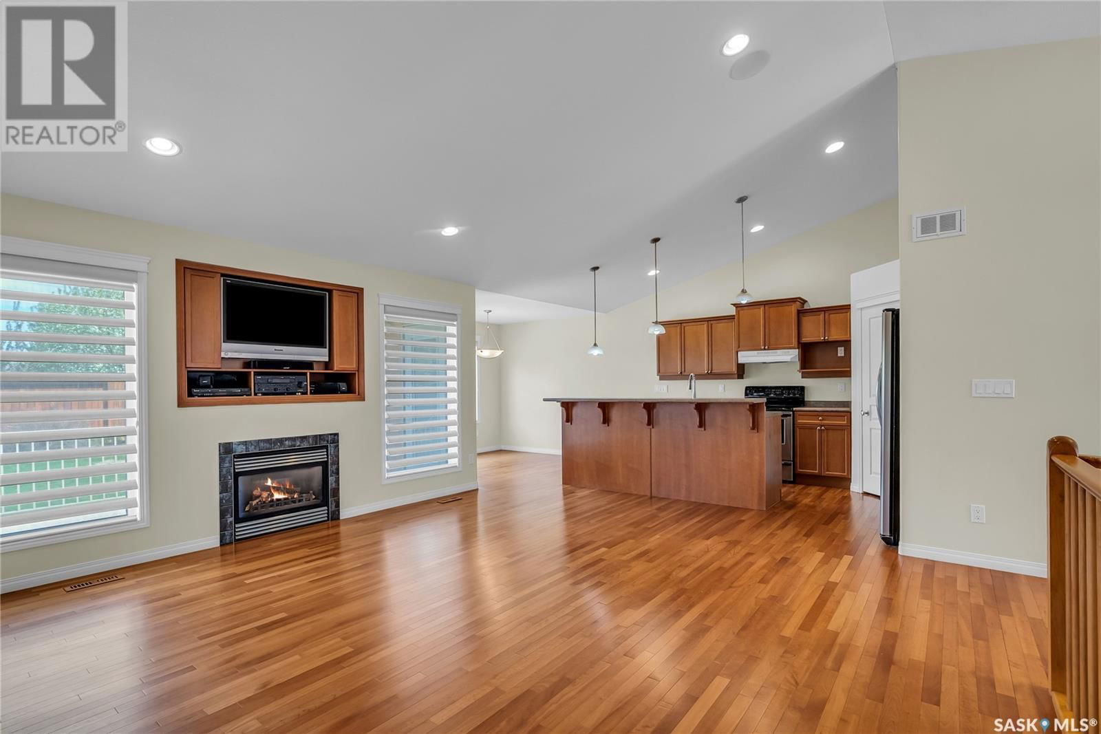 327 Bolton Way Saskatoon, Saskatchewan