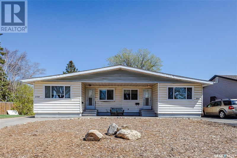 2709-2711 Preston Avenue Saskatoon, Saskatchewan