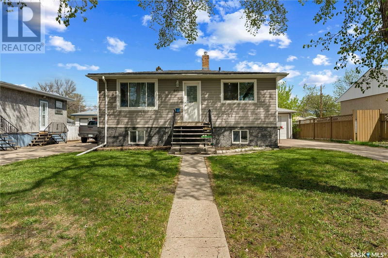 841 Royal Street Regina, Saskatchewan