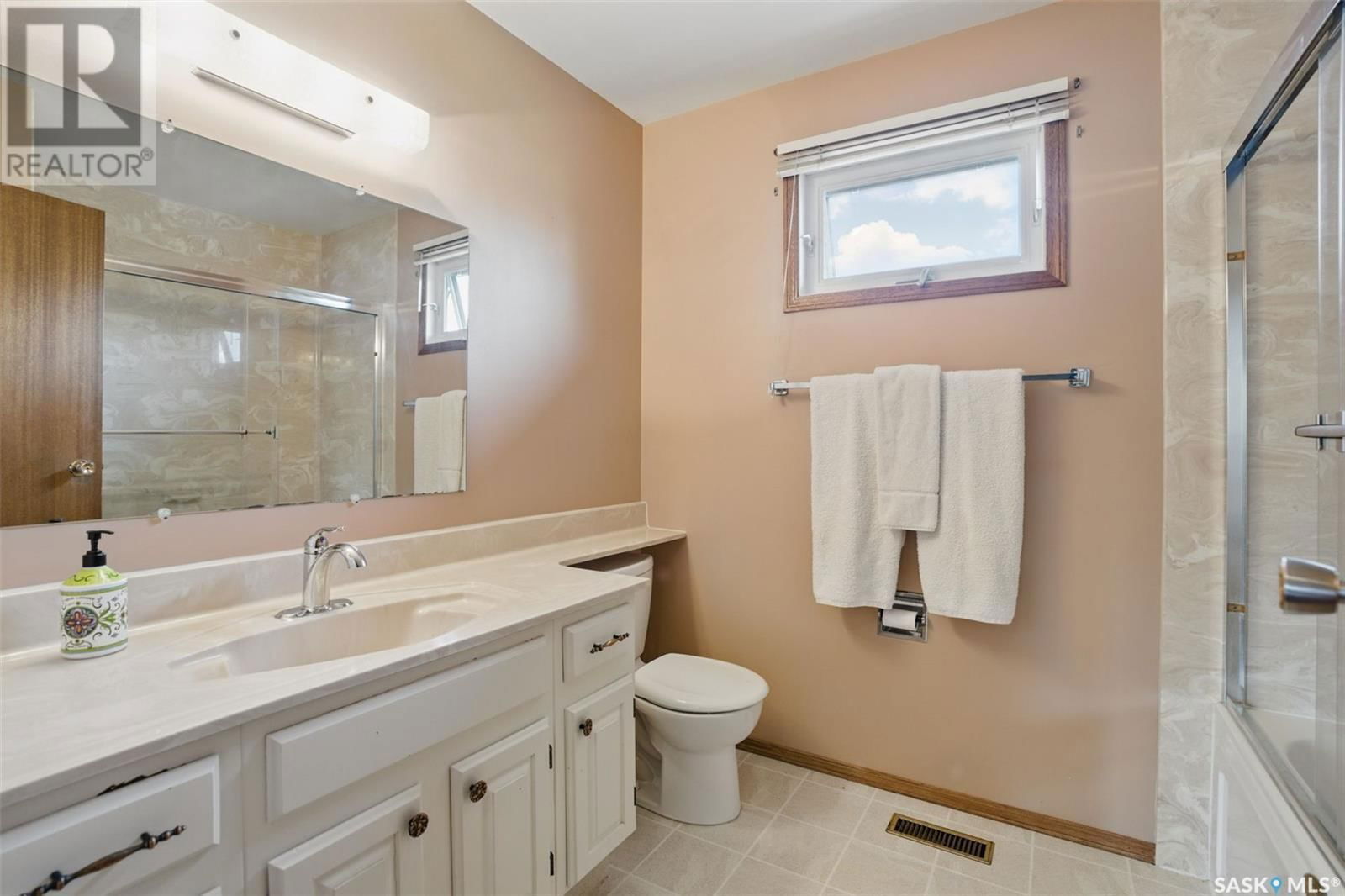 219 Richardt Court Saskatoon, Saskatchewan