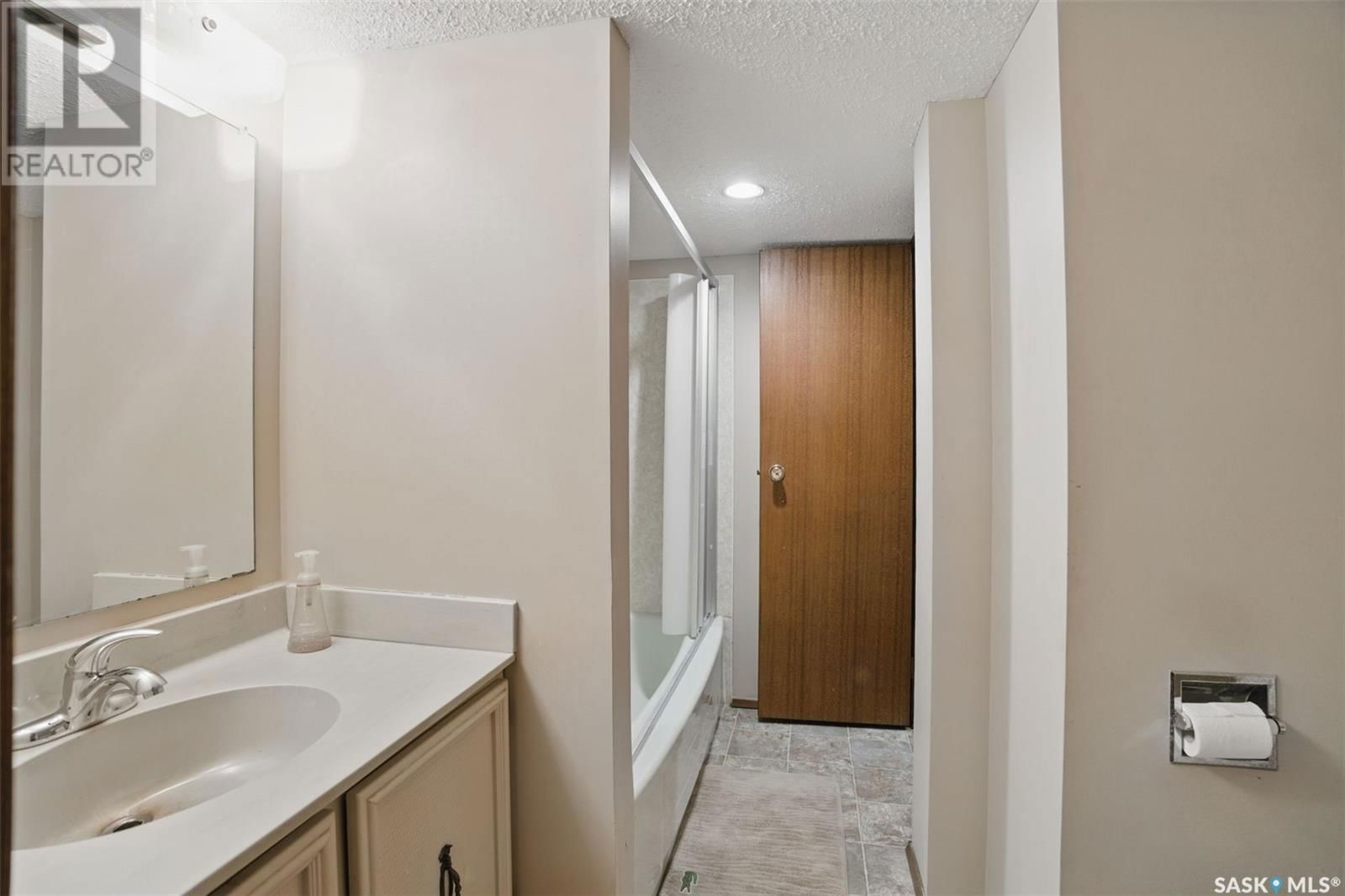 219 Richardt Court Saskatoon, Saskatchewan