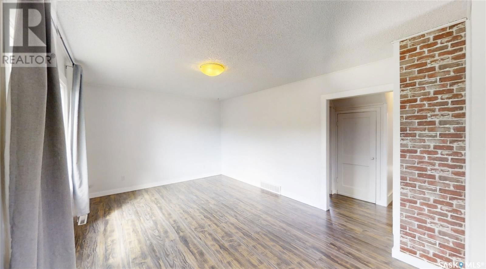 1112 33rd Street Saskatoon, Saskatchewan