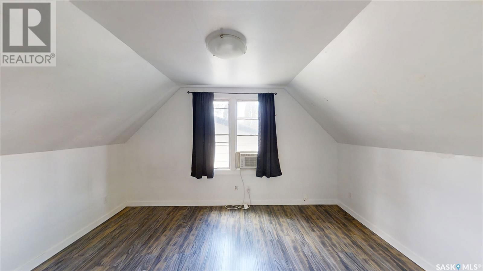 1112 33rd Street Saskatoon, Saskatchewan