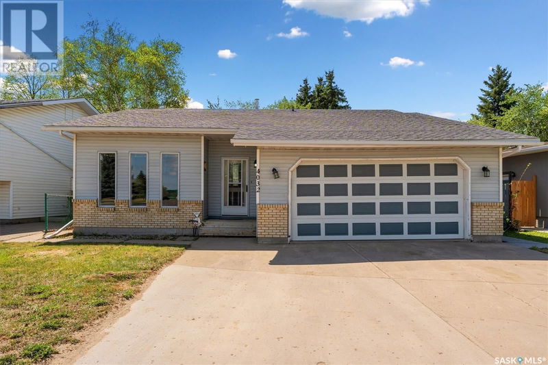 4032 Taylor Street Saskatoon, Saskatchewan
