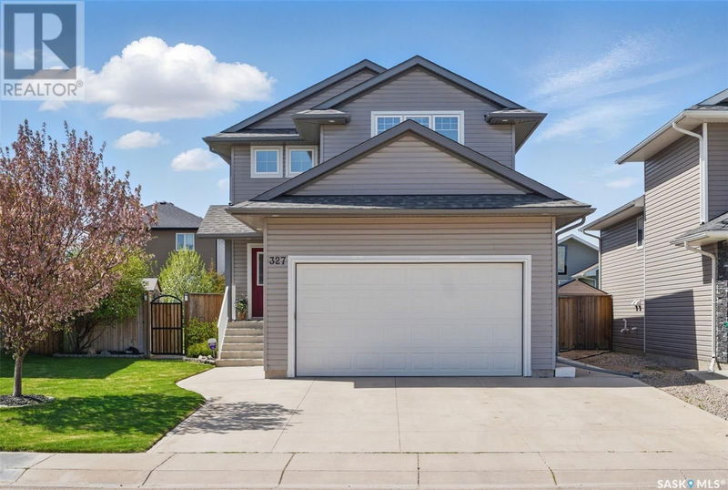 327 Mccallum Lane Saskatoon, Saskatchewan