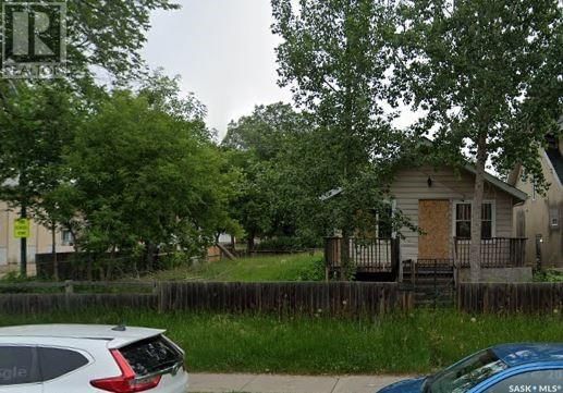 1234 Victoria Avenue Regina, Saskatchewan
