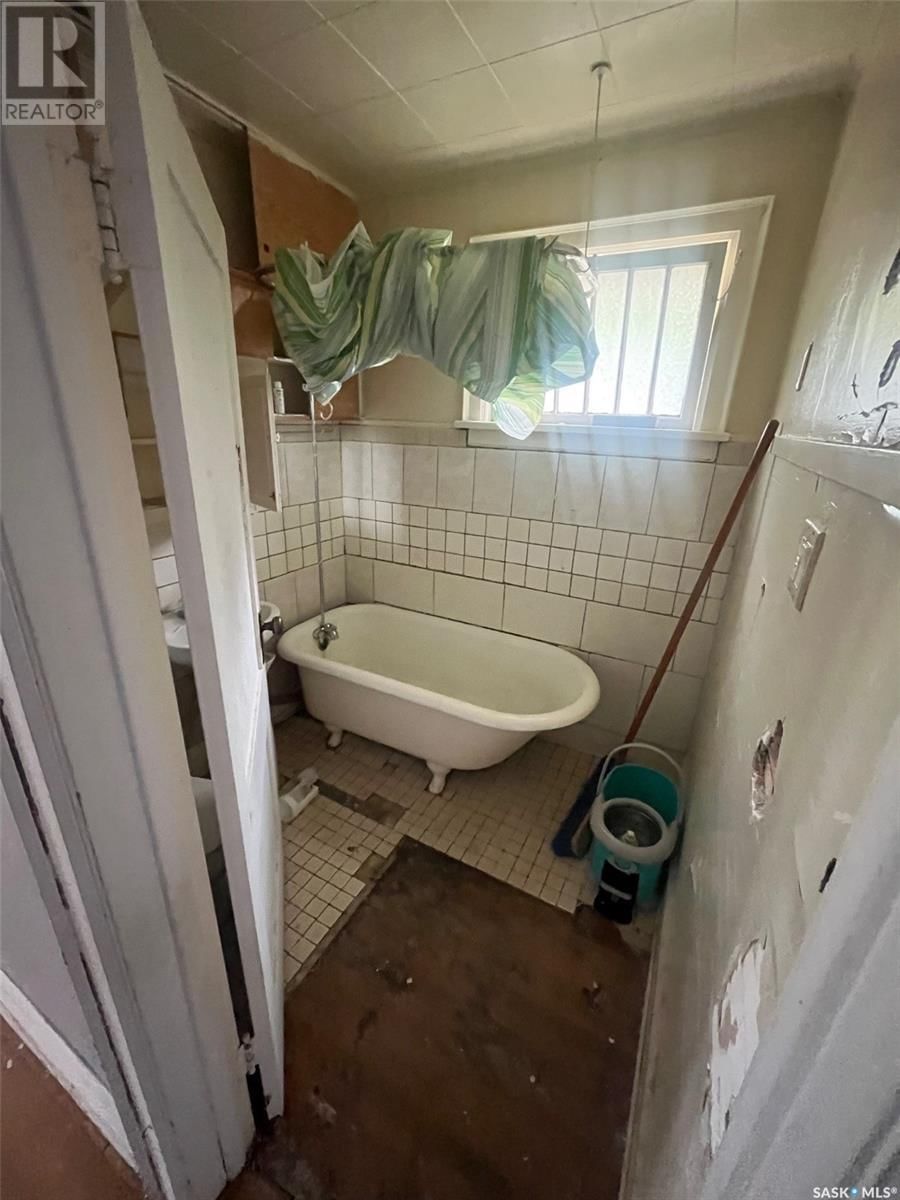 1234 Victoria Avenue Regina, Saskatchewan