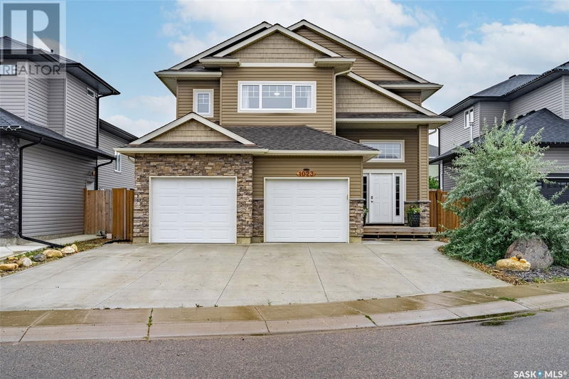 1023 Kloppenburg Bend Saskatoon, Saskatchewan