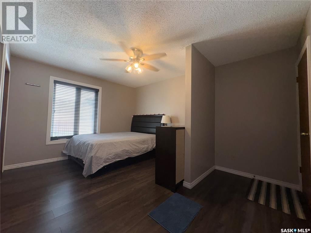 7211 Sherwood Drive Regina, Saskatchewan