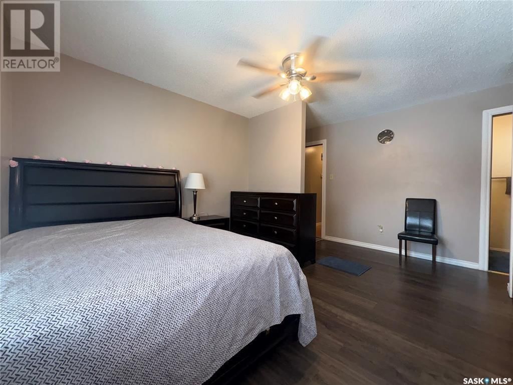 7211 Sherwood Drive Regina, Saskatchewan