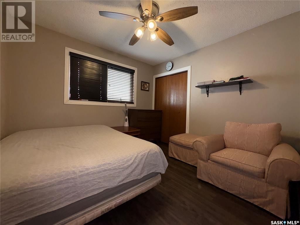7211 Sherwood Drive Regina, Saskatchewan