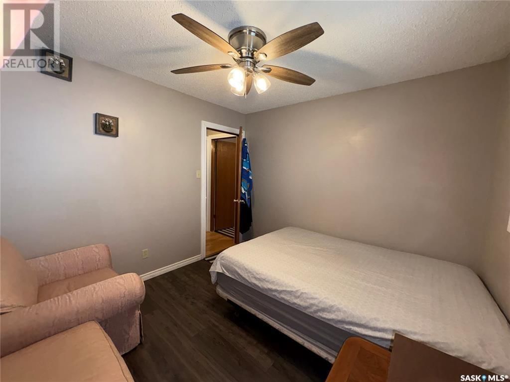 7211 Sherwood Drive Regina, Saskatchewan