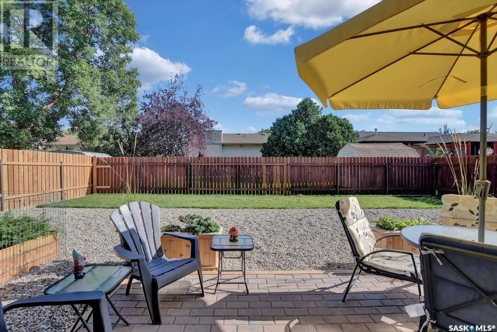 7211 Sherwood Drive Regina, Saskatchewan