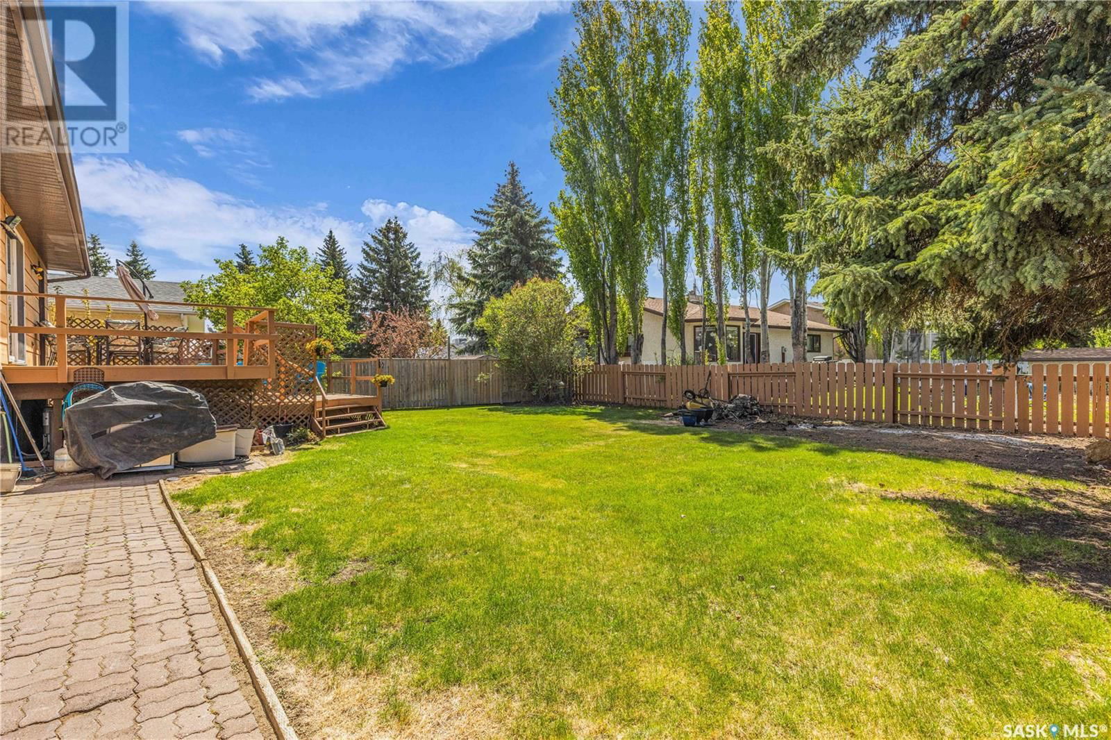 201 RIVERBEND CRESCENT Image 26