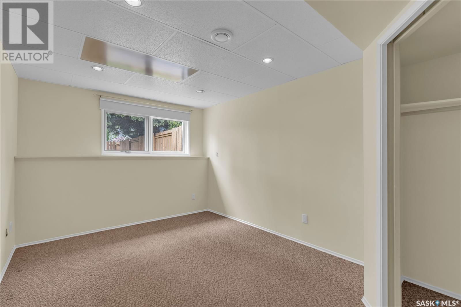201 RIVERBEND CRESCENT Image 40