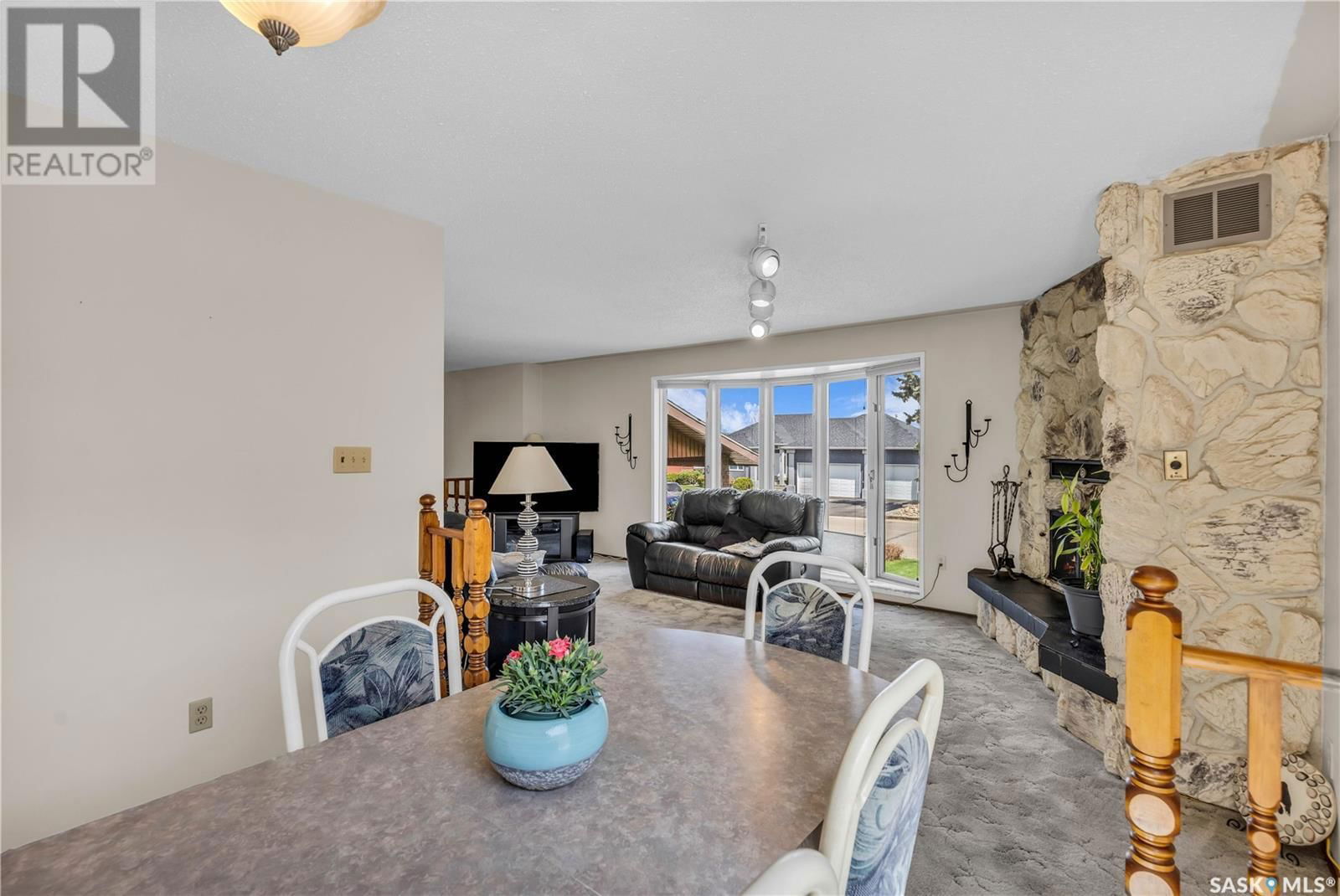 201 RIVERBEND CRESCENT Image 6