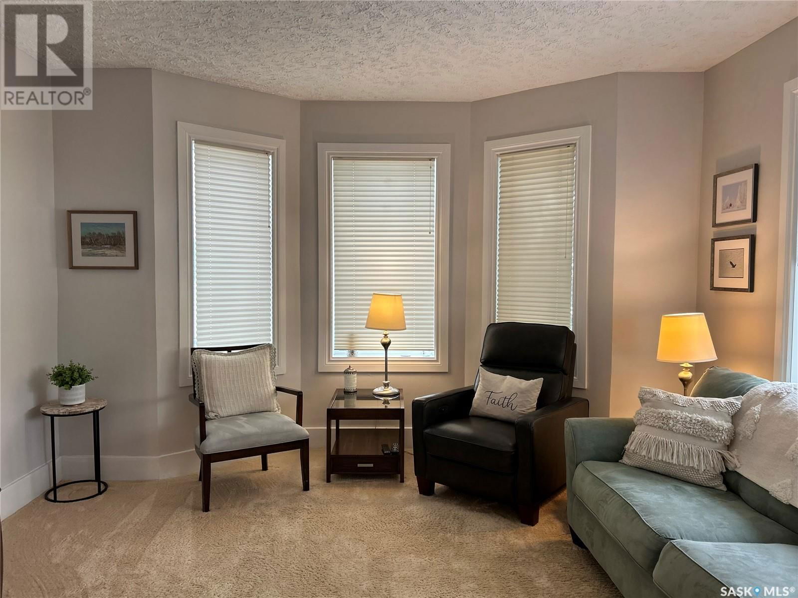 922 9TH STREET Image 11