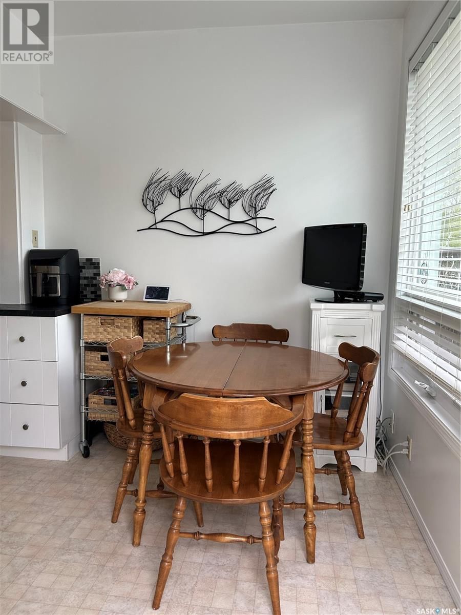 922 9TH STREET Image 22