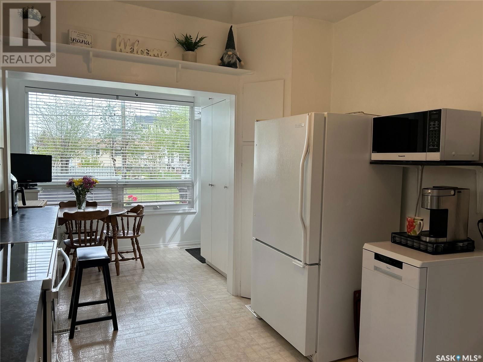 922 9TH STREET Image 23