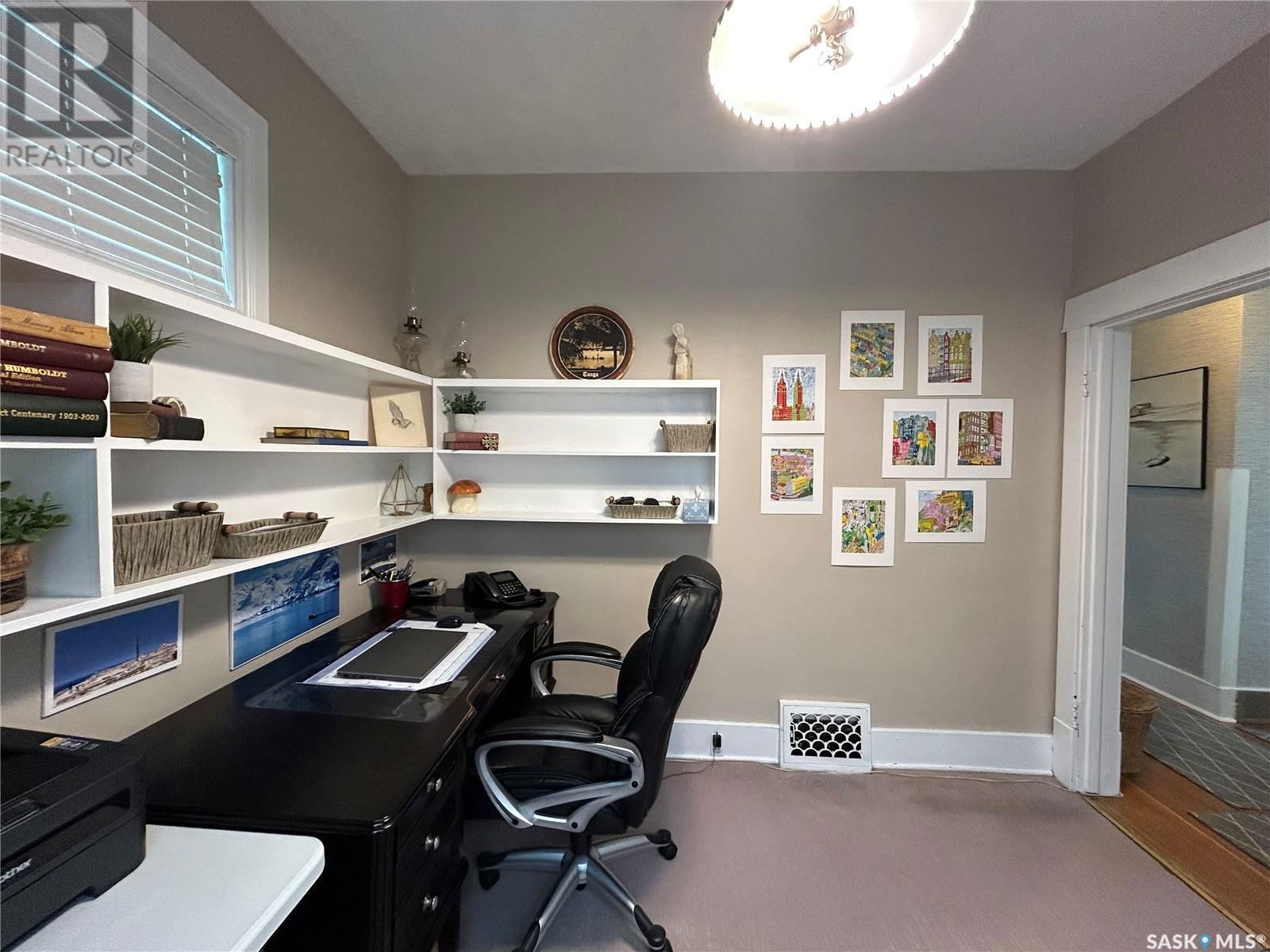 922 9TH STREET Image 25