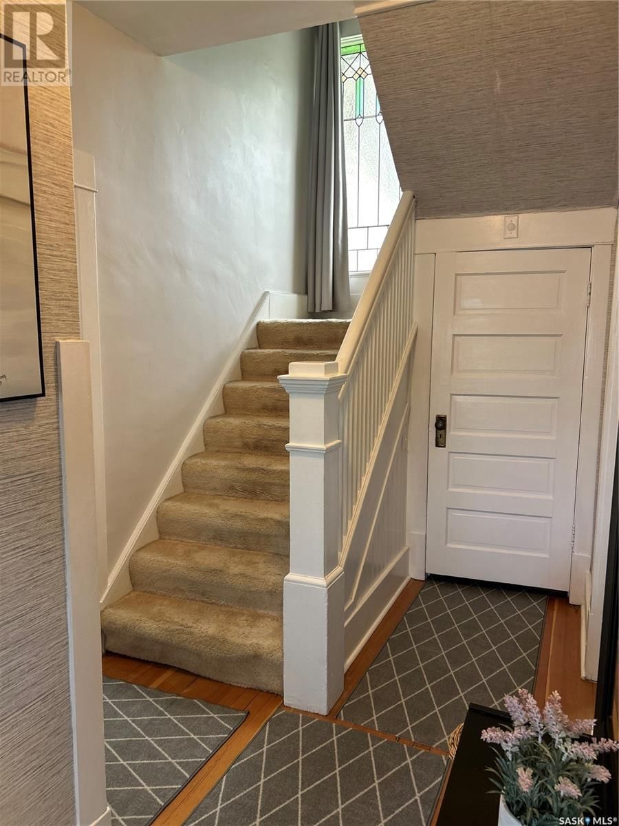 922 9TH STREET Image 28