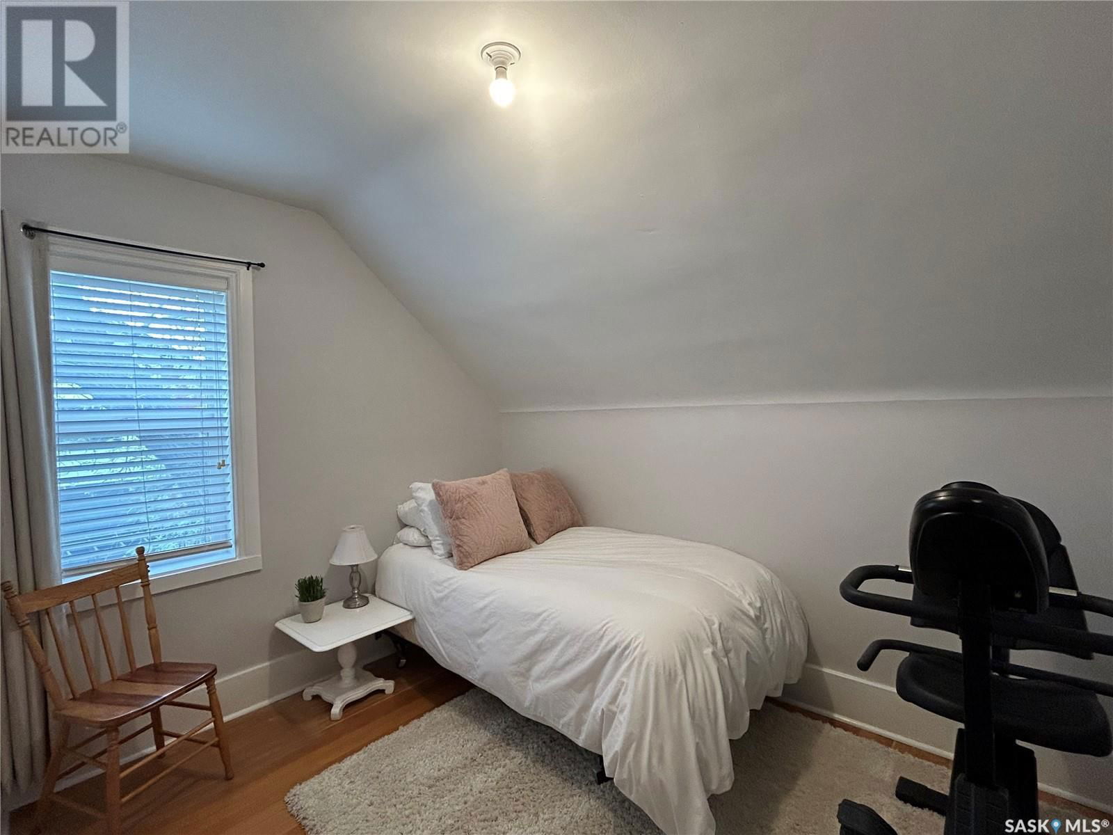 922 9TH STREET Image 35