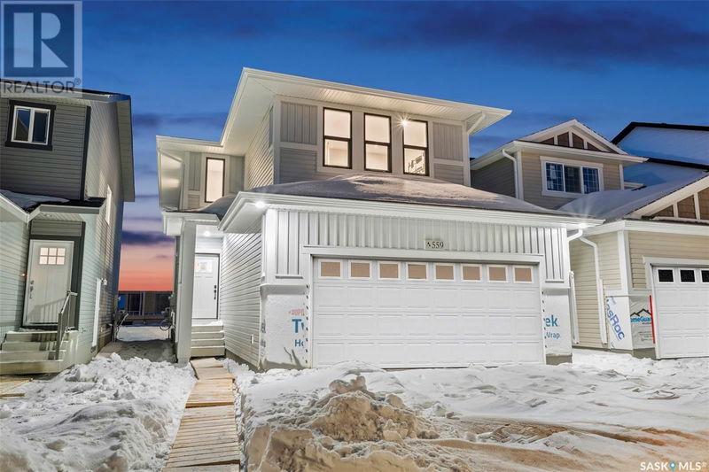 943 Traeger Manor Saskatoon, Saskatchewan