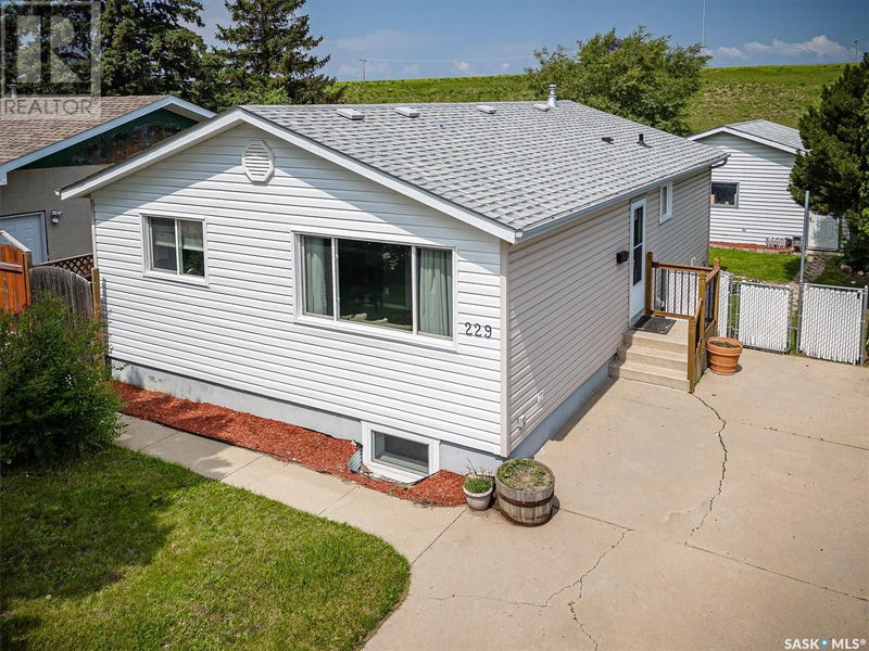 229 Western Crescent Saskatoon, Saskatchewan