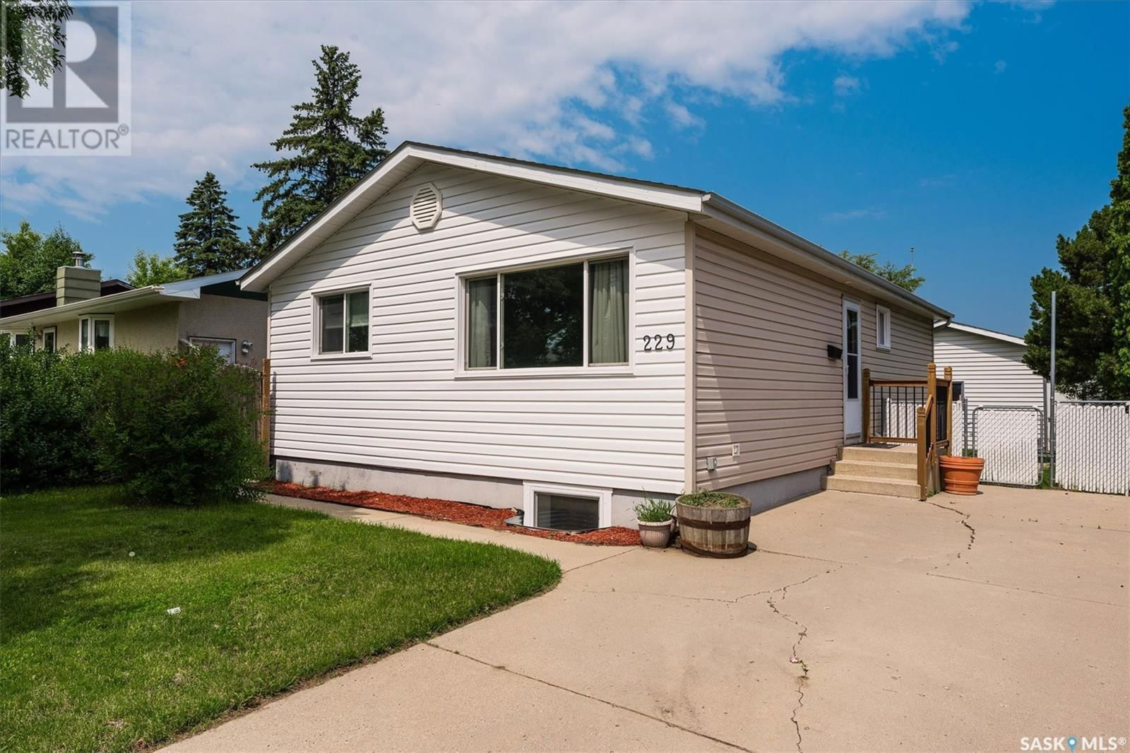 229 Western Crescent Saskatoon, Saskatchewan