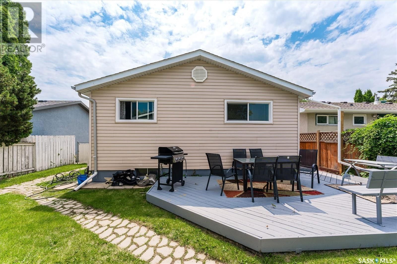 229 Western Crescent Saskatoon, Saskatchewan